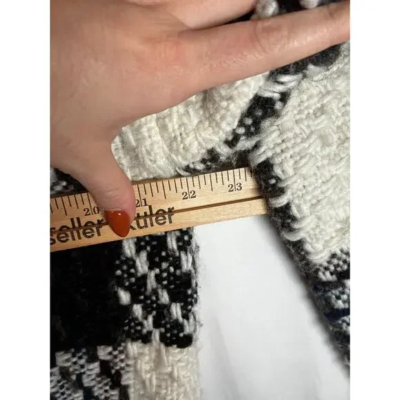 Otavalo Native American Wool L Hand Made in Ecuador Cardigan Chunky Knit - Picture 7 of 8